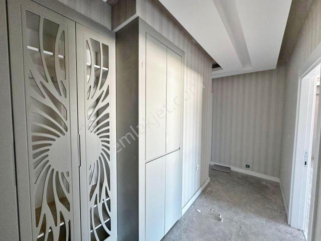 Belkız Ortaokulu Çevr. Az Katlı Sıfır Arakat Ultralüx 2+1 Daire