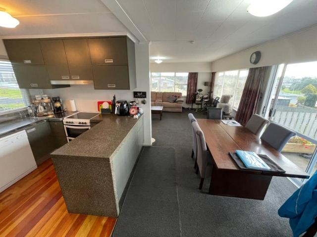 bell block, 3 bedrooms