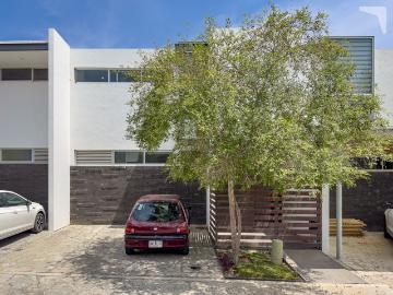 BELLA CASA NUEVA EN RENTA, COTO ORBARA HABITAT