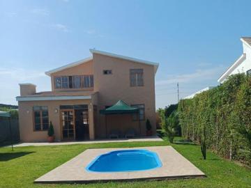 BELLA CASA DE CAMPO DENTRO DE CONDOMINIO EN EL CARMEN CHINCHA