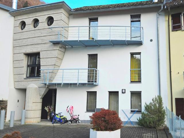 BELLA ED AMPIA CASA UNIFAMILIARE