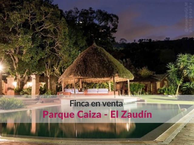 Hacienda en venta en Parque Caiza en El Zaudín Piscina y Caballerizas
