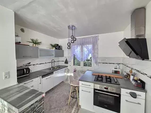 Bellac 87300 Achat / Vente appartement 4 pièces t4 au dernier étage