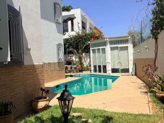 Belle villa à louer meublée à Californie