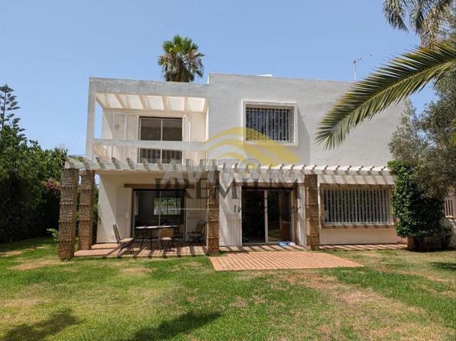 Belle villa à louer au souissi