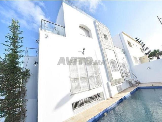 Belle villa à louer à Dar Bouazza 375 m²