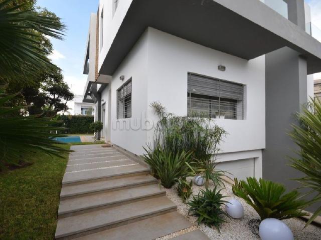 Belle villa à vendre sur dar bouazza