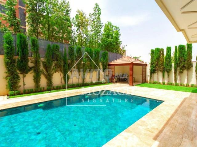 Belle villa avec piscine privée à Targa