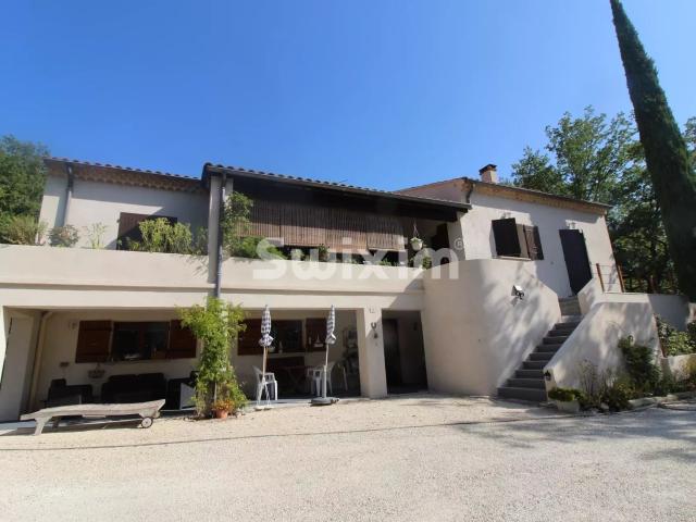 Belle Villa ' Chambres, spacieuse et confortable et son gran. 160m² Valaurie