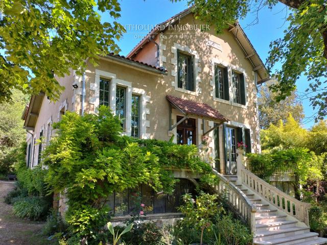 Belle villa colonial rénovée, piscine 270m² Daglan