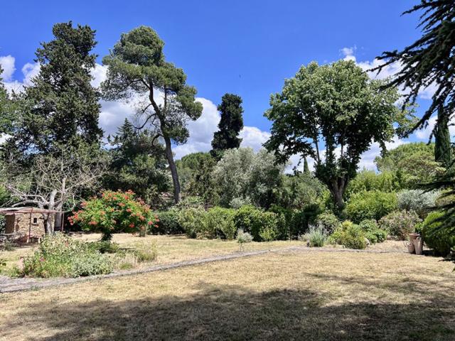 Belle villa de 160 m² dans un parc paysagé de 4 500 m² Sud de Carcassonne