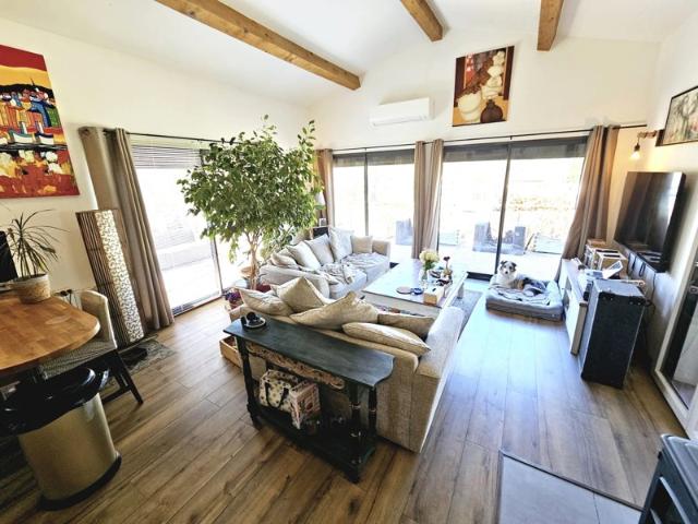 Belle villa de 3 chambres avec un grand jardin dans un endroit paisible