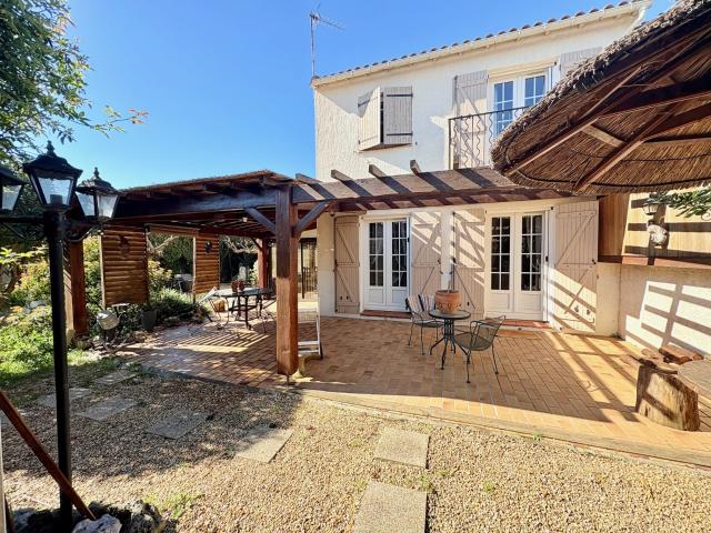 Belle villa familiale 5 pièces + dépendance Terrain 490m2 exposé Sud