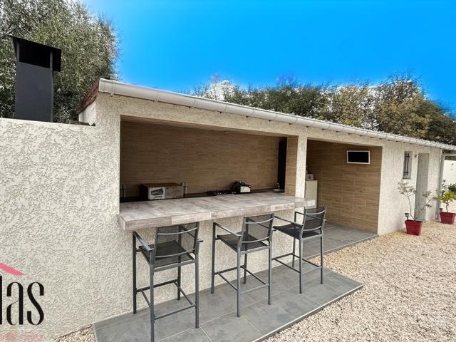 Belle Villa familiale avec piscine, 5 chambres 168m² Thuir