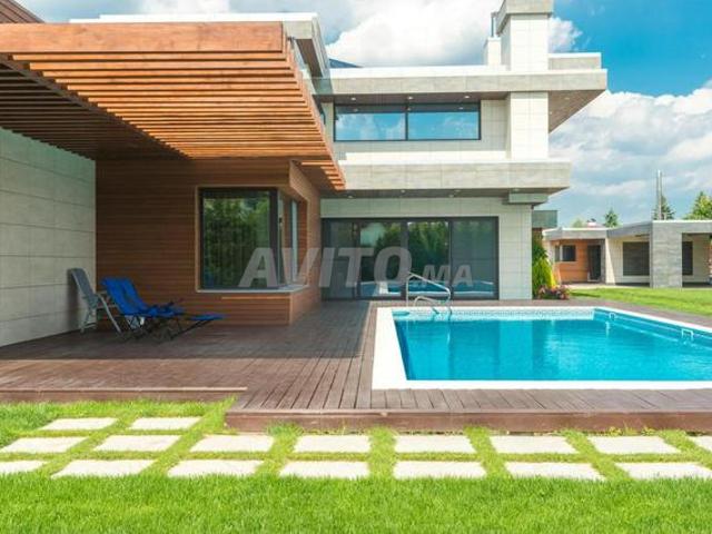 Belle villa meublée à Bouskoura Ville Verte