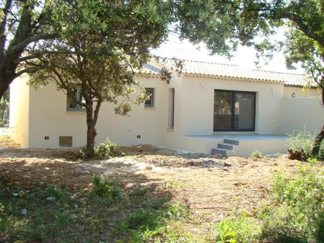 Belle villa neuve à construire de 80 m² habitables de plain pied