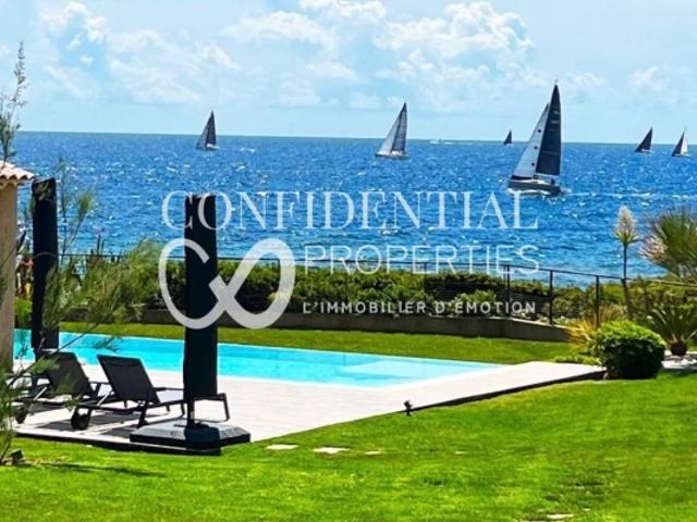 Belle villa pieds dans l'eau 83380 LES ISSAMBRES