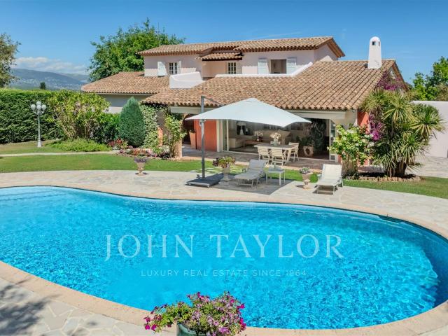 Belle villa provencale dans un domaine fermé 337m² Le Rouret
