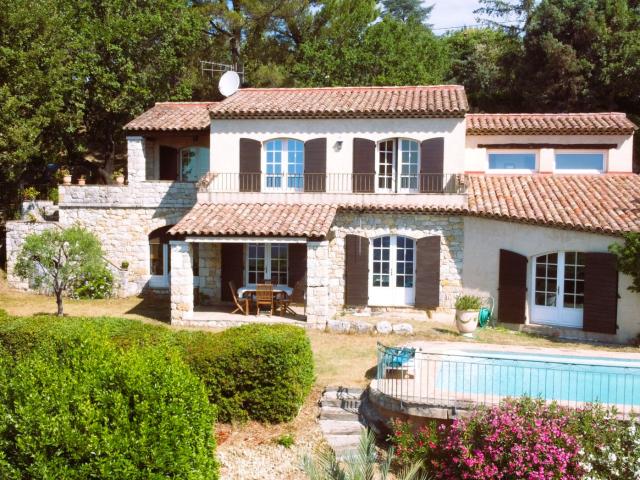 BELLE VILLA PROVENCALE VUE MER PANORAMIQUE CHATEAUNEUF GRASSE
