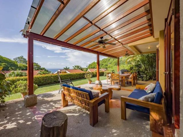 Belle villa située en bord de mer