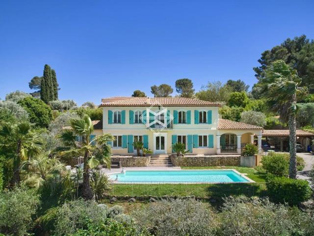 Belle bastide au calme 232m² Mougins