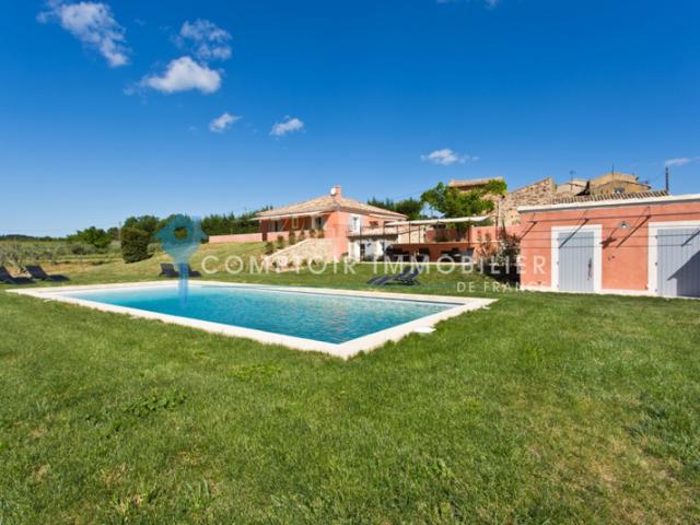 Belle Bastide avec piscine vue panoramique et oliveraie
