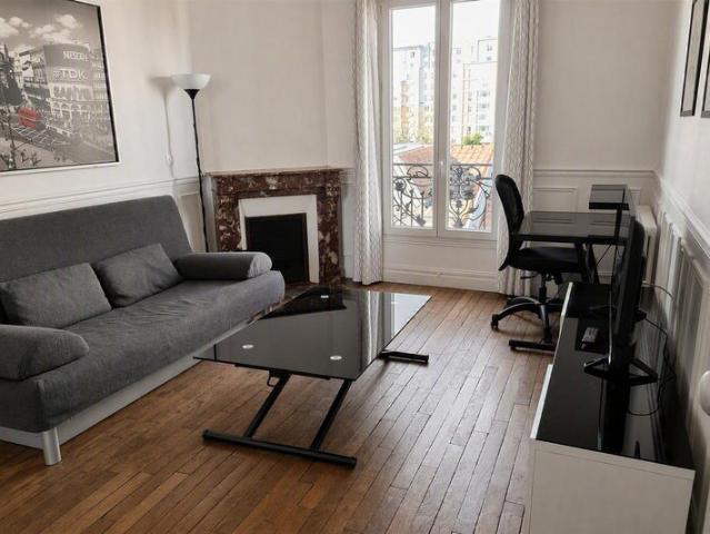 belle chambre meublée 15 m² proche la Defense