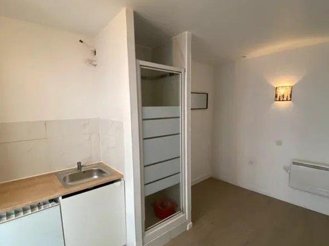 Belle chambre meublée de 10m² rénovée