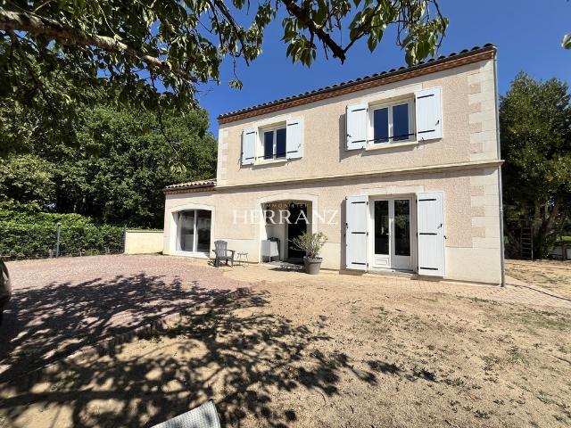 BELLE CONTEMPORAINE AU CALME 4 CHAMBRES