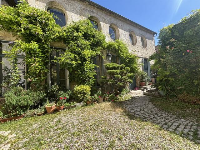 Belle Demeure Au Centre Ville De Chatillon Sur Seine 21 av. 225m² Châtillon sur Seine
