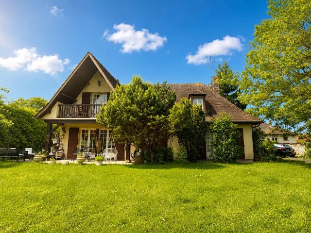 Belle demeure à Lamorlaye 5 pièces 150 M² sur un magnifique te