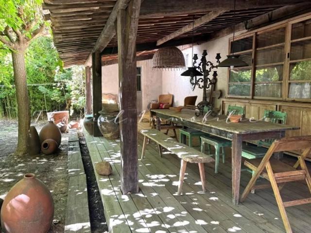 Belle demeure de 255 m2 à vendre dans le village de Cogolin