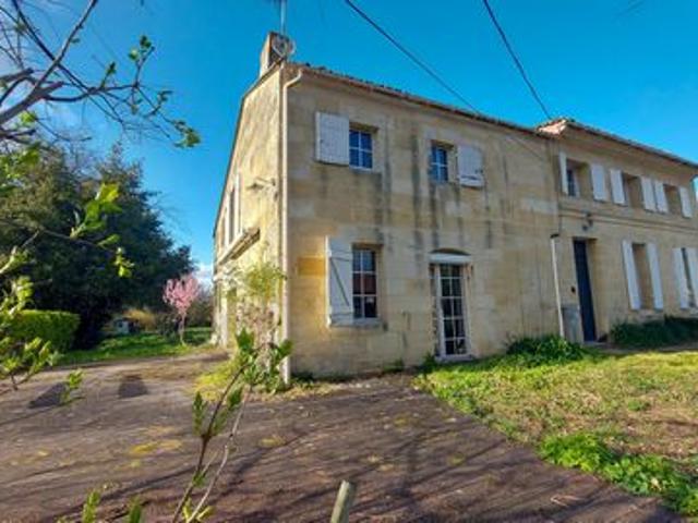 belle demeure en pierre