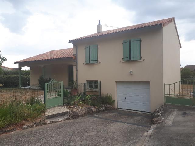 Belle et charmante maison d'ambiance provençale 158m² Dangé Saint Romain
