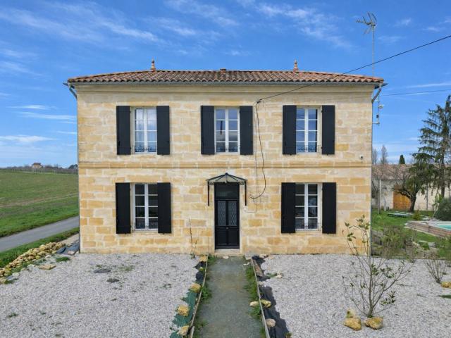 Belle Girondine proche de Saint Émilion 220m² Castillon La Bataille