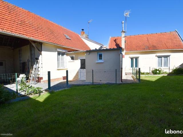 Belle longère avec entrée cochère