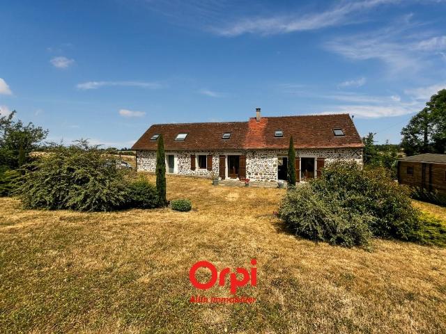 Belle longère à vendre 115m² Saint Priest en Murat