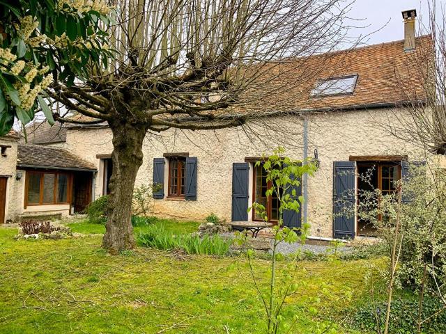 Belle longère de 130 m² avec son jardin bucolique Salins
