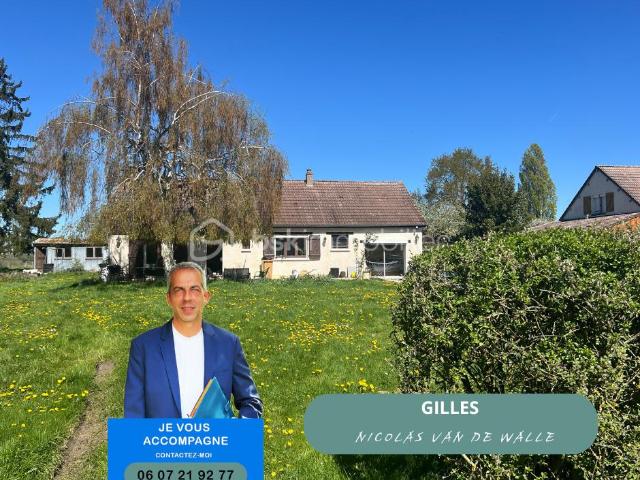 BELLE MAISON 121 m2 DE PLAIN PIED AVEC TRES GRAND JARDIN de 4500m2