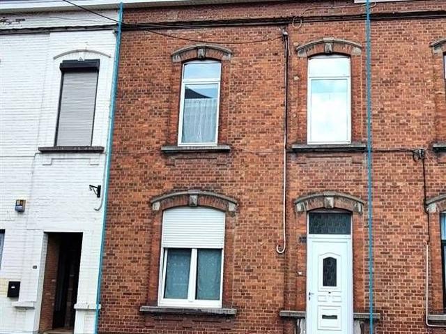 Belle Maison 2 façades avec jardin en TB état