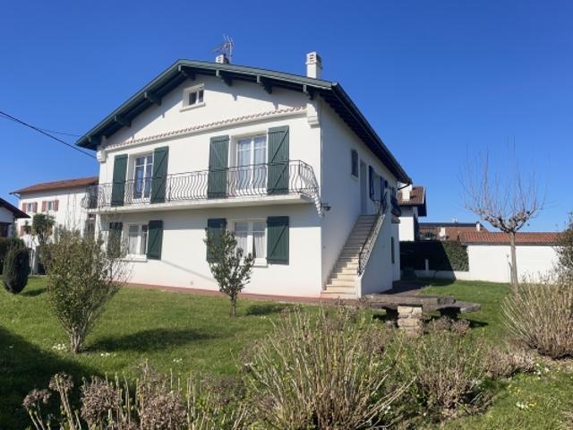 BELLE MAISON