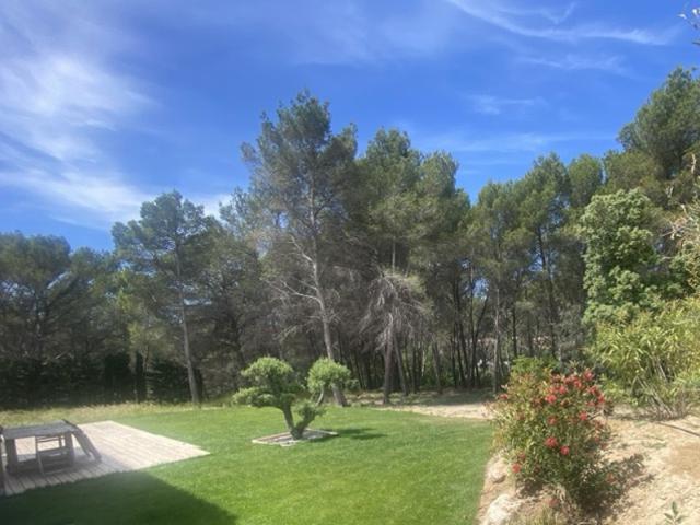 MAISON CONTEMPORAINE PISCINE ET DEPENDANCE A VENDRE SUR VENT