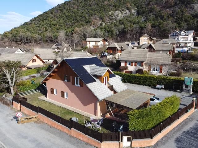 Belle maison à vendre à Savines Le Lac