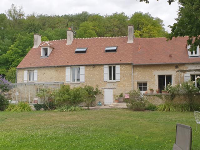 BELLE MAISON A LA CAMPAGNE AVEC GRAND TERRAIN