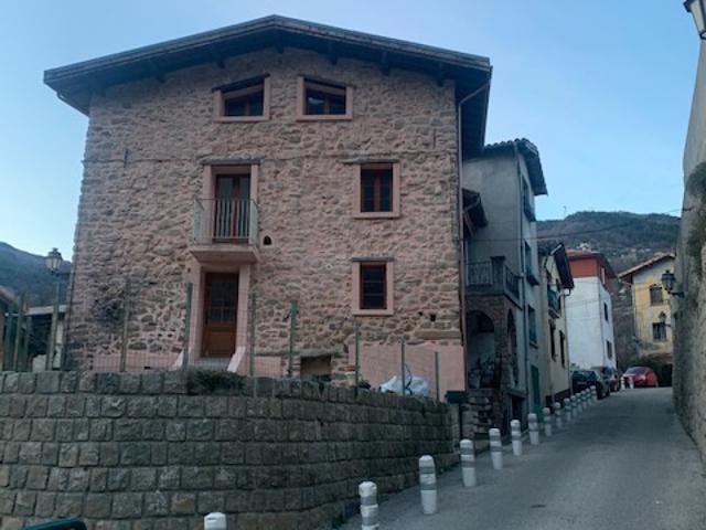 Belle maison à louée 780€ en plein coeur de Lantosque 86.66m2