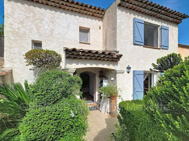 Belle maison a pied du village Grimaud 110m² Grimaud
