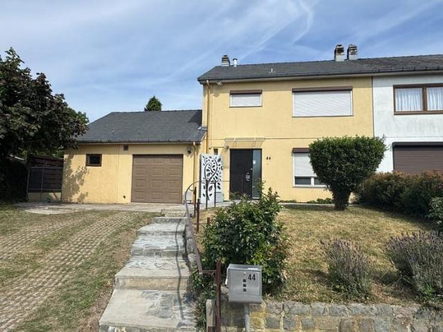 Belle maison au calme avec jardin et garage