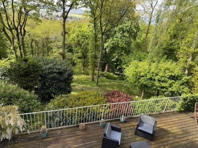 Belle maison avec vue panoramique