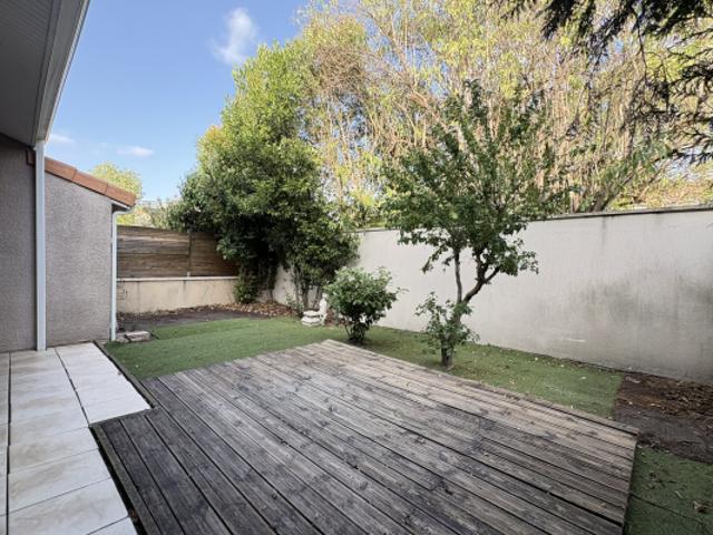BELLE MAISON AVEC JARDIN, GARAGE ET PARKING BORDEAUX CAUDÉ