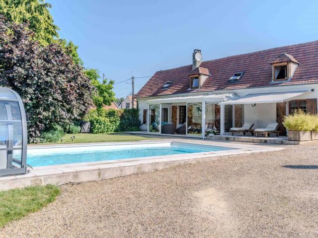 Belle maison avec studio indépendant 190 m² au sol sur 4618 m² d
